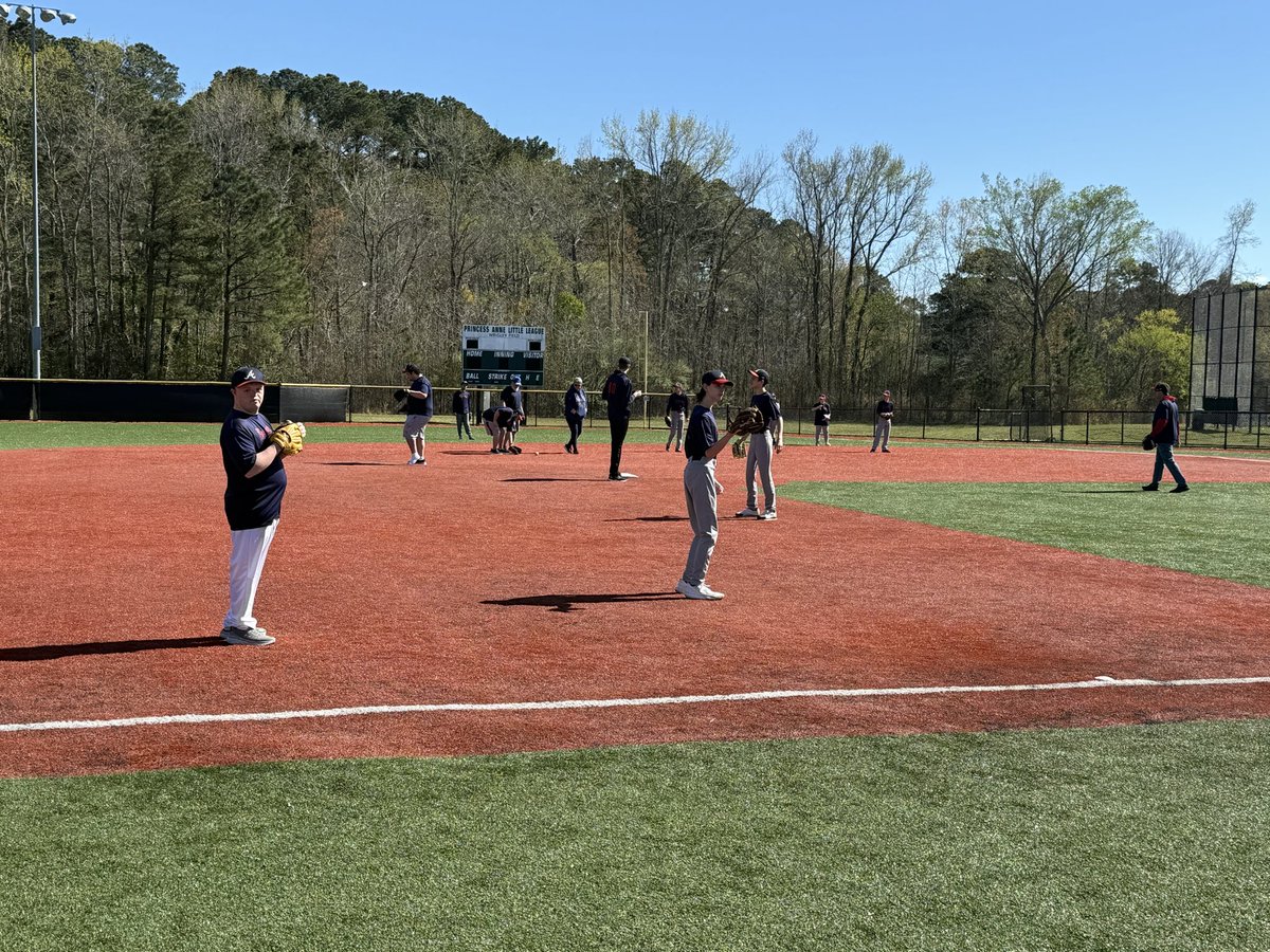 mikenicguy's tweet photo. @MLB @baseballhall opening day for senior challenge baseball in Virginia Beach.   Baseball at its purest https://t.co/MSJHIF2rdD