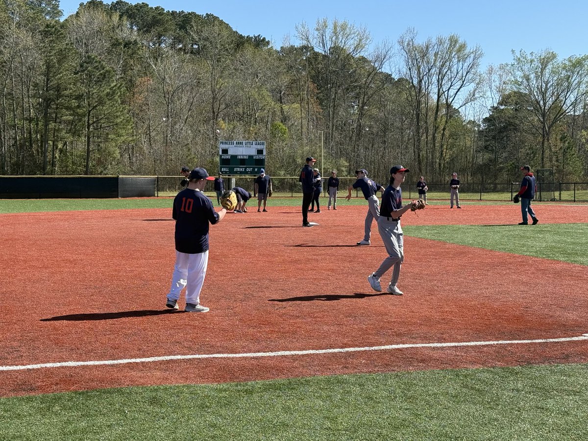mikenicguy's tweet photo. @MLB @baseballhall opening day for senior challenge baseball in Virginia Beach.   Baseball at its purest https://t.co/MSJHIF2rdD