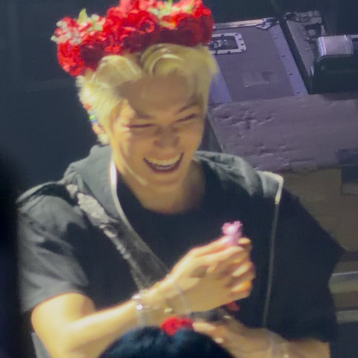 เหตุการณ์ Day2 มีคนได้ไฮทัชกับแทยง แล้วแทยงก็ได้ giveaway จากทยงพือไปด้วย🤣🤣🤣 

#TYTRACKinTYLand #TY_TRACK_REMASTEREDinBKK  #TYTRACK_REMASTEREDinBKK_D2