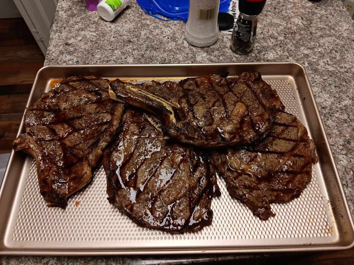 Metalnbonez tweet media