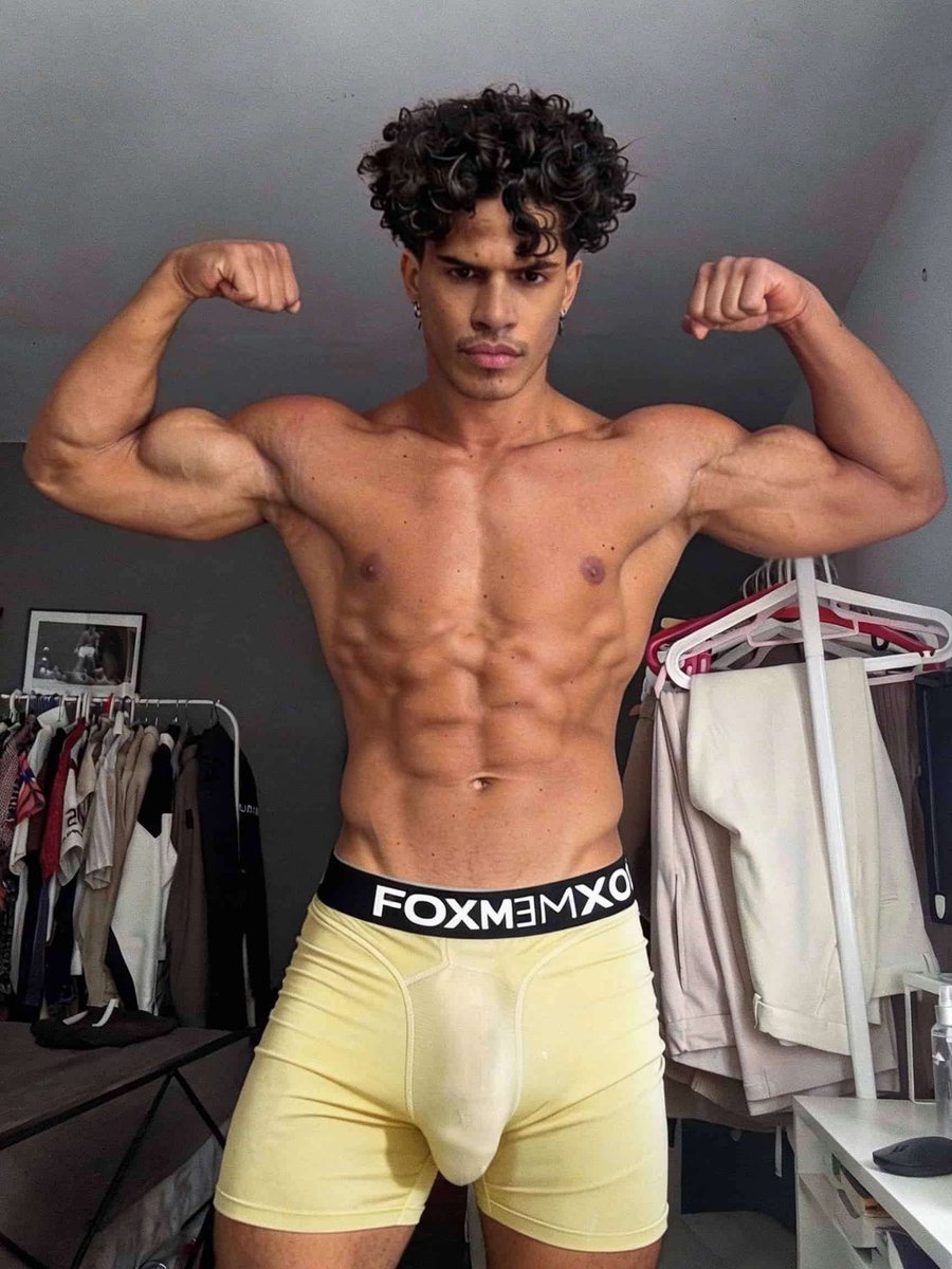 M_dubb11's tweet photo. Real question: gym motivation or just discipline? https://t.co/VVCWHXgdvz