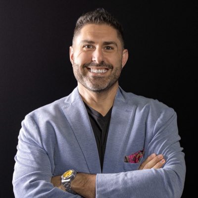 RichGanim's tweet photo. Wild what losing 50lbs can do for you. #NewProfilePic #cleveland #betterme https://t.co/imneIiYHwh