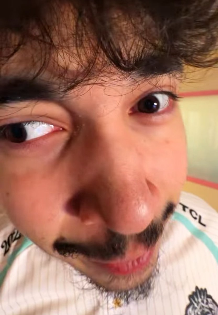 M8 Tiago tweet media