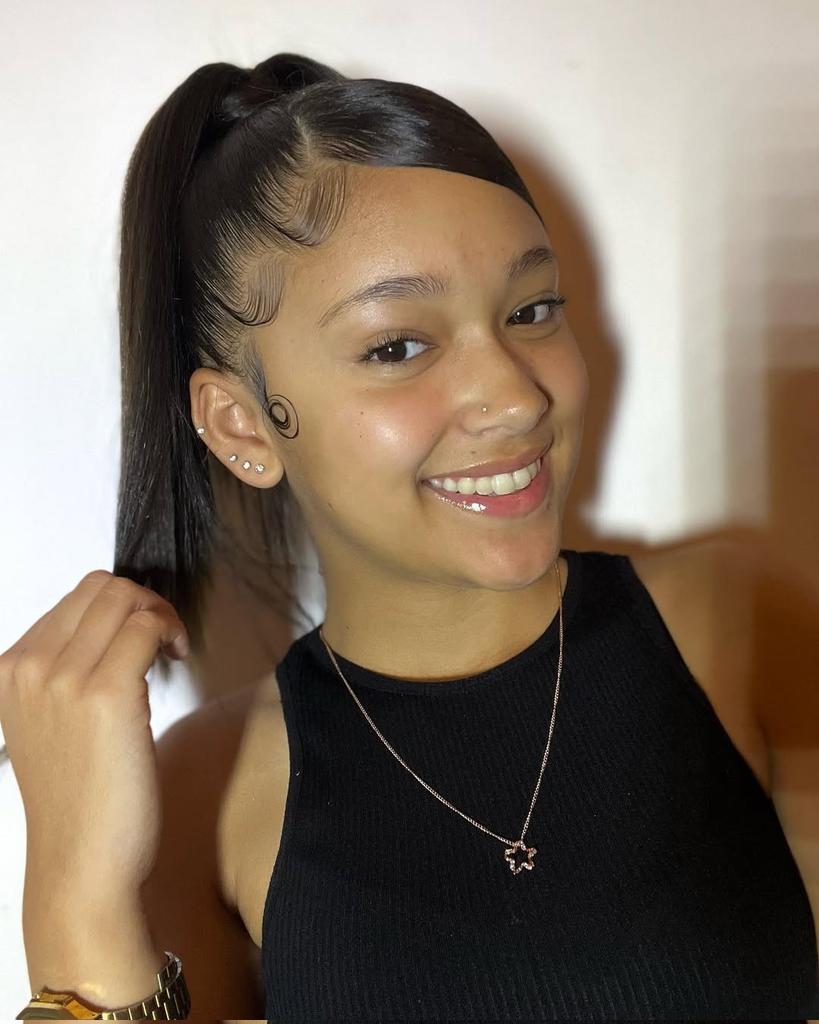 Lovely Bae tweet media