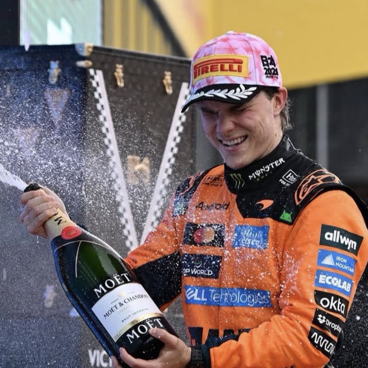 𝑪𝒀𓂃𓈒𓏸🦋 tweet media