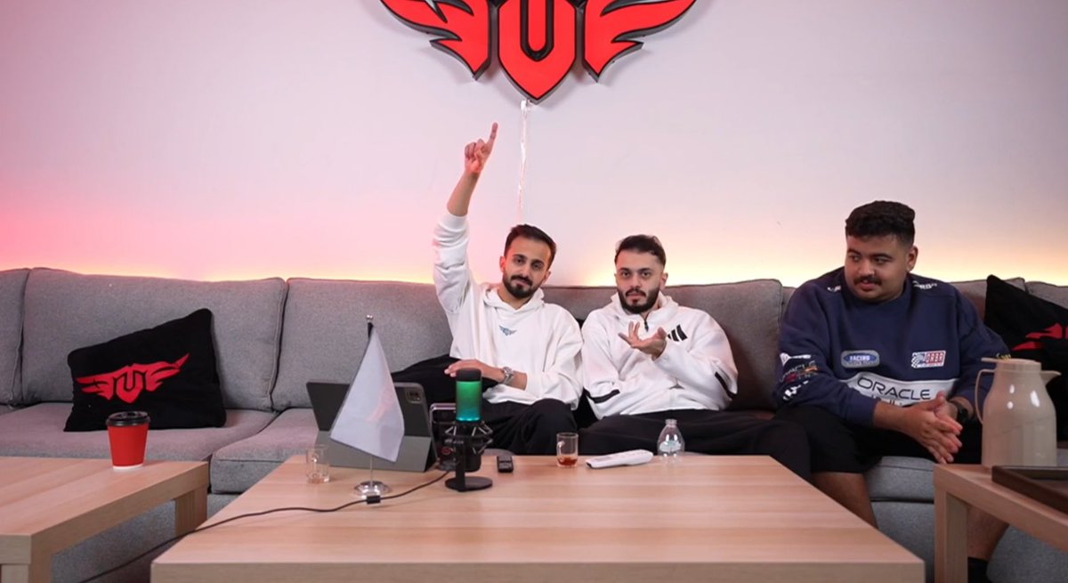 ‏TU FATIMA 🐅 | #هنودي_4مليون tweet media