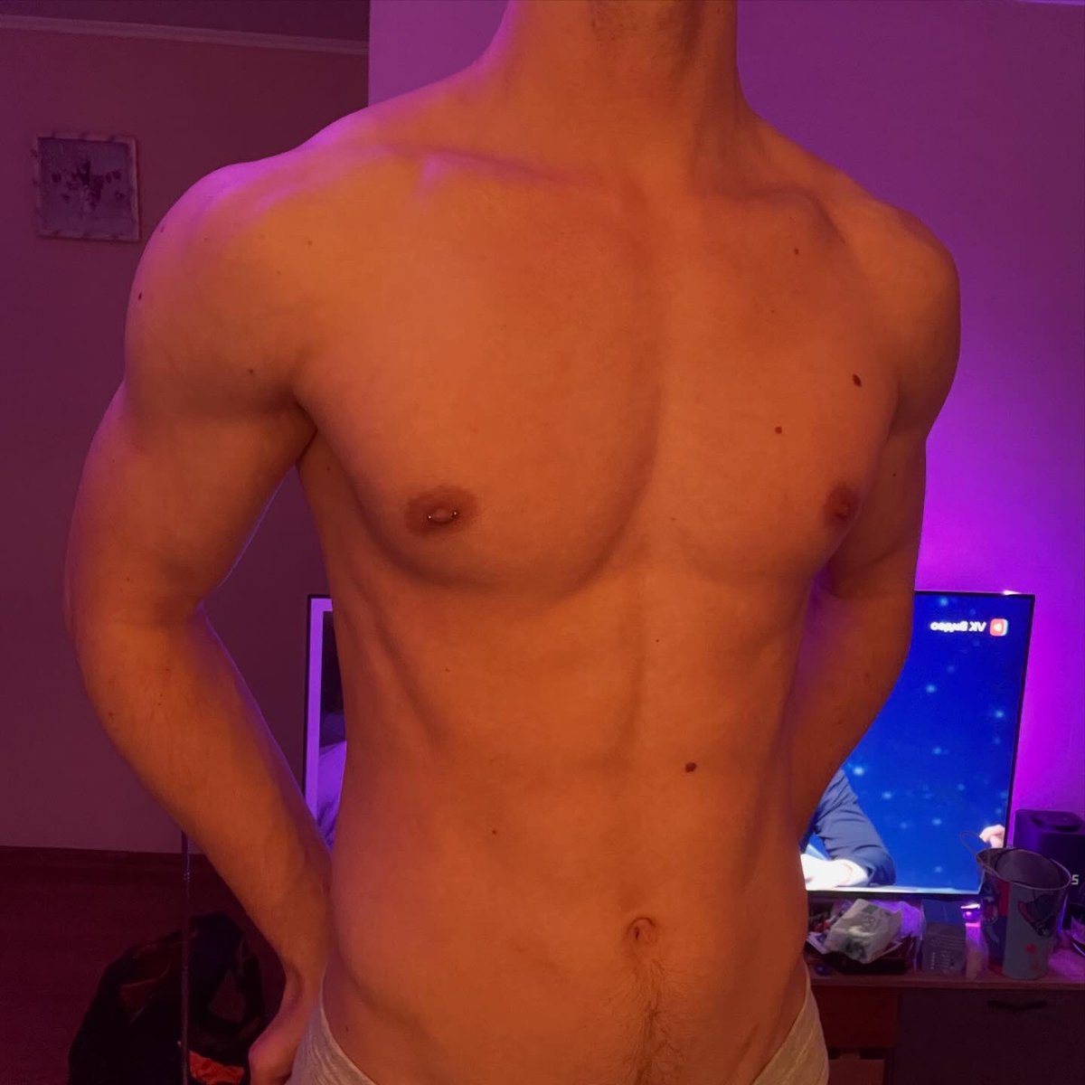 charnikovxxx tweet media