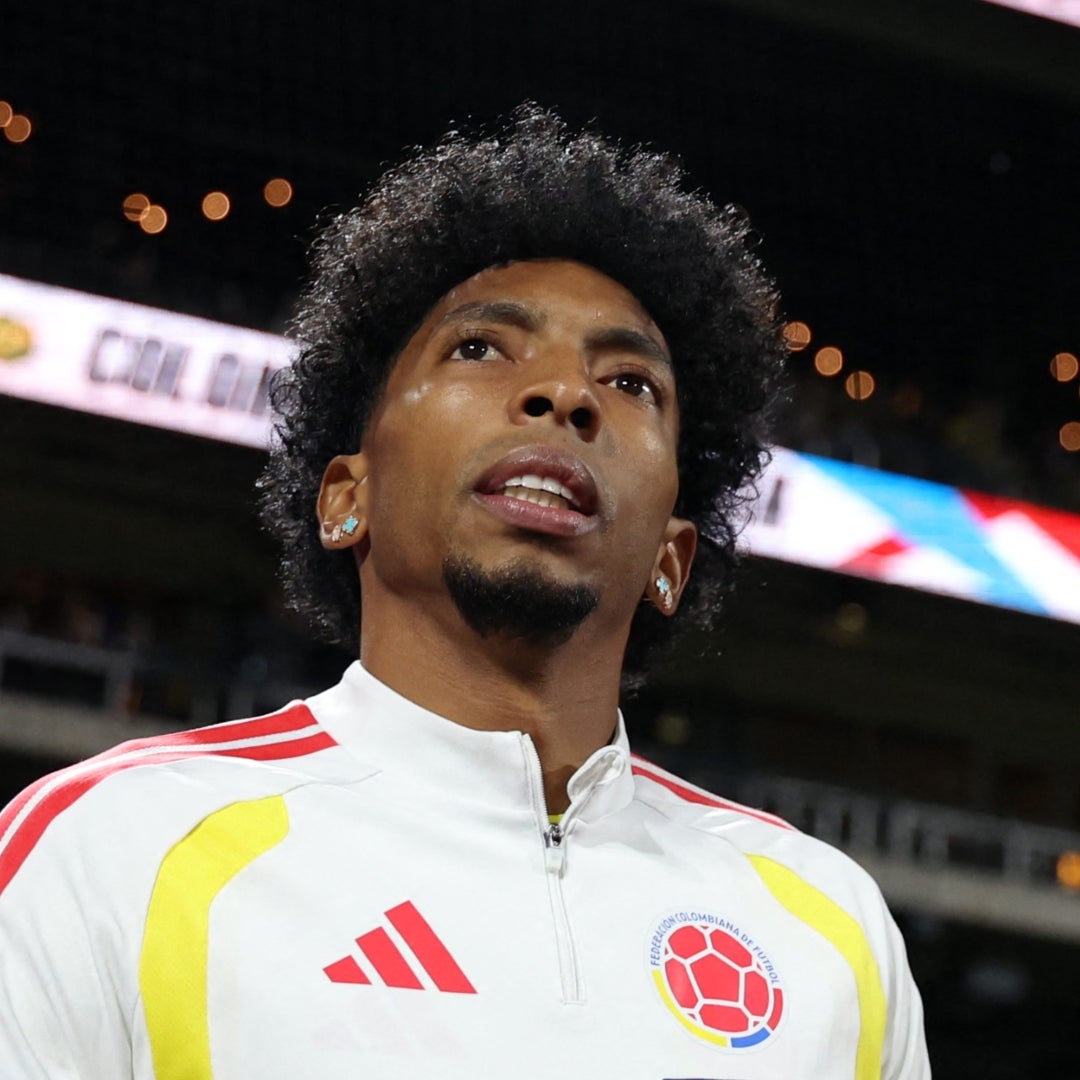 ItzCarlos tweet media