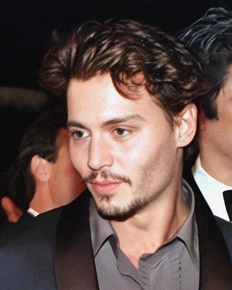 𝕷𝖎𝖙𝖙𝖑𝖊 𝕻𝖊𝖊𝖕𝖘 🏴‍☠️#JohnnyDepp tweet media