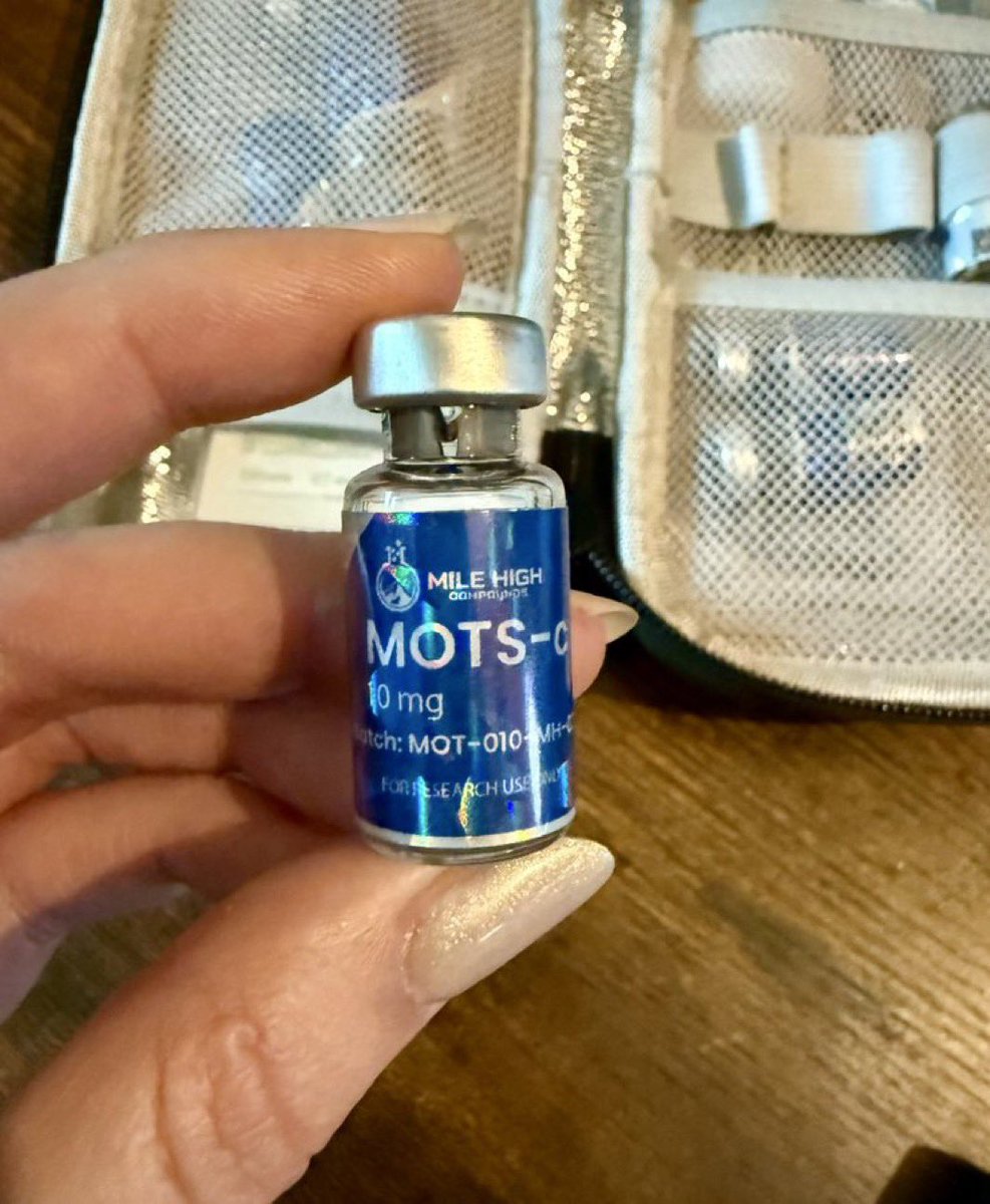 KevinKelyIntel's tweet photo. took my first dose of MOTS-C and within 10-15min it feels like i drank a giant cup of coffee. the energy boost is just one perk of this mitochondrial repairing protein. i think this one will quickly become one of my top fav peptides https://t.co/BsuAMPKncD