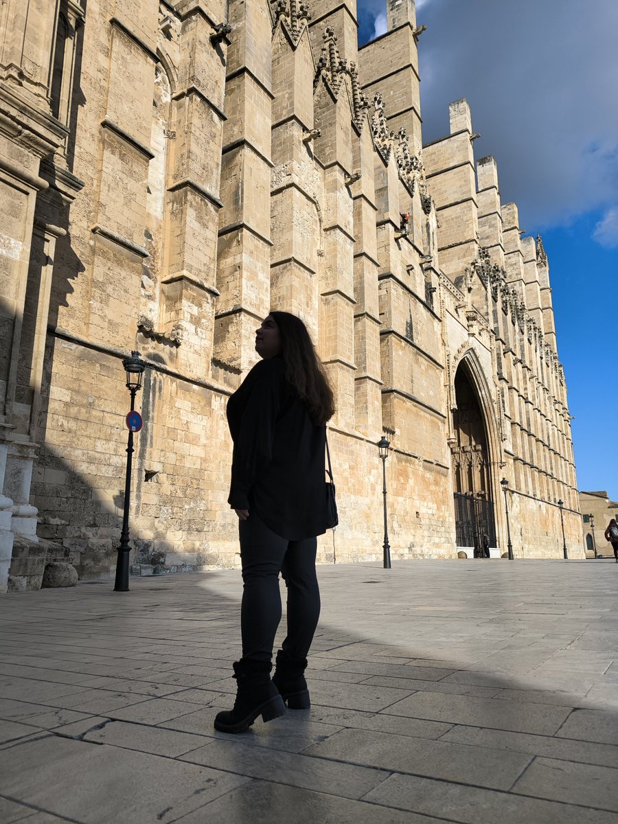 𝑪𝒍𝒊𝒄𝒉𝒆𝒔 🌸🌸🌸. tweet media