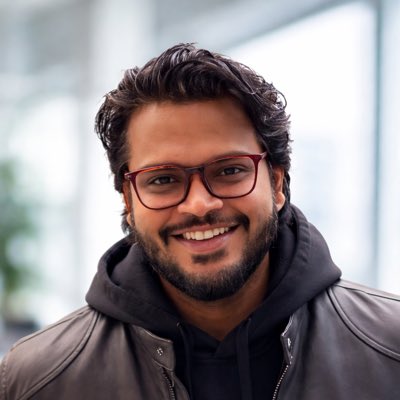 𝐋 𝐈 𝐕 𝐈® ( ලි.වී. ) tweet media