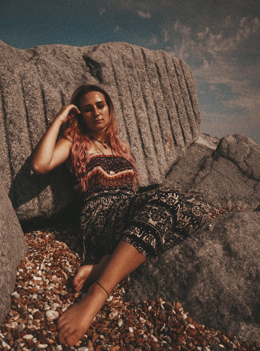 Leafy's Feet tweet media