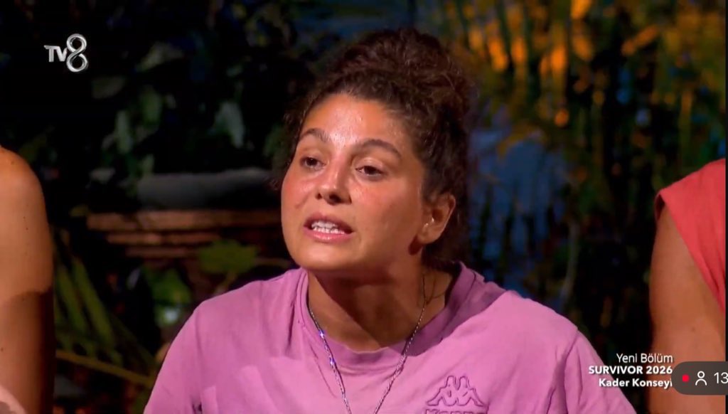 yazık Nisanur'un zaten az kalan şansını iyice bitirdi, aşağılık karakter fakiri serenay... inşallah ağlaya ağlaya eleneceğin günü görürüz #Survivor2026 #survivorekstra