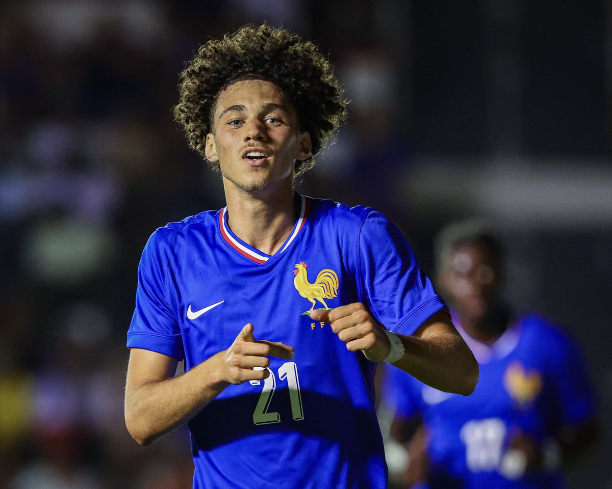 beyond90 tweet media