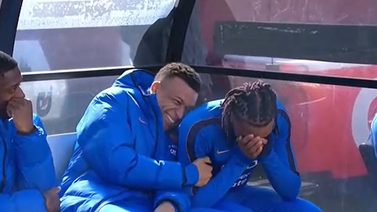 Caazetta tweet media