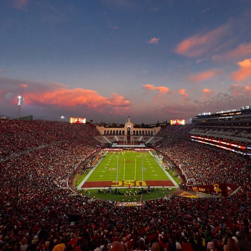 "i miss her" and she's literally a football stadium 🥲