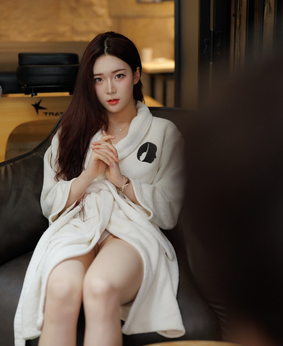 robertavjb tweet media