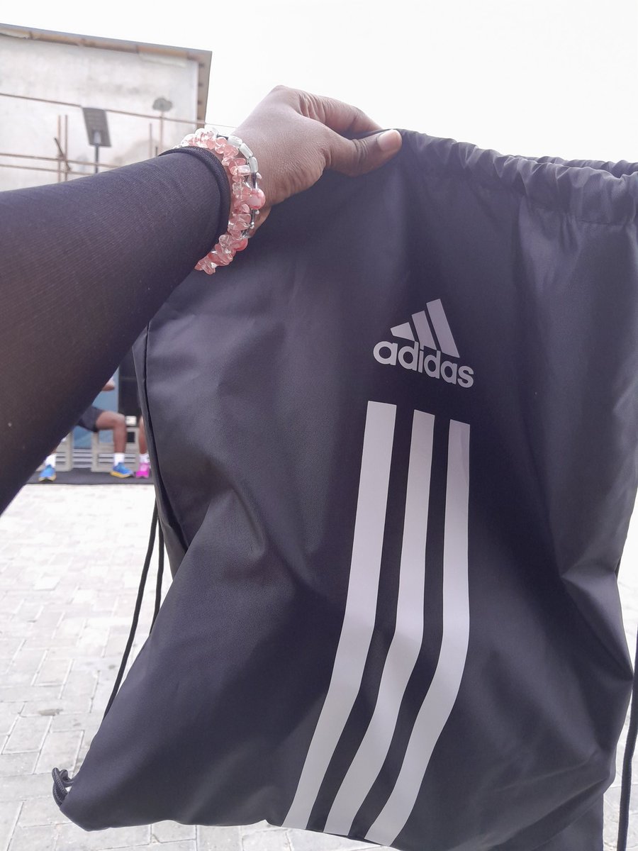 fúnlọlá 💕🍉🧚🏽‍♀️(13/50📚) tweet media