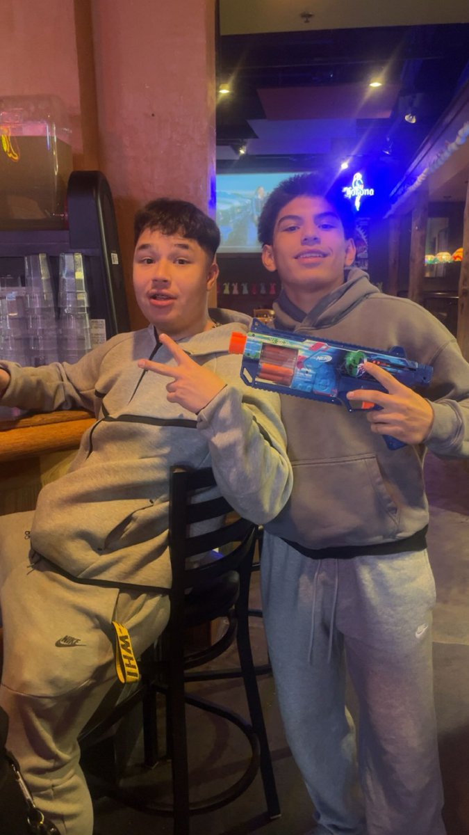 subway__nerfers's tweet photo. Ryan Rivas gets sneak attacks on jaxson @BoxFart62669 @StillyNerf26 https://t.co/Tbz4ut7PGU