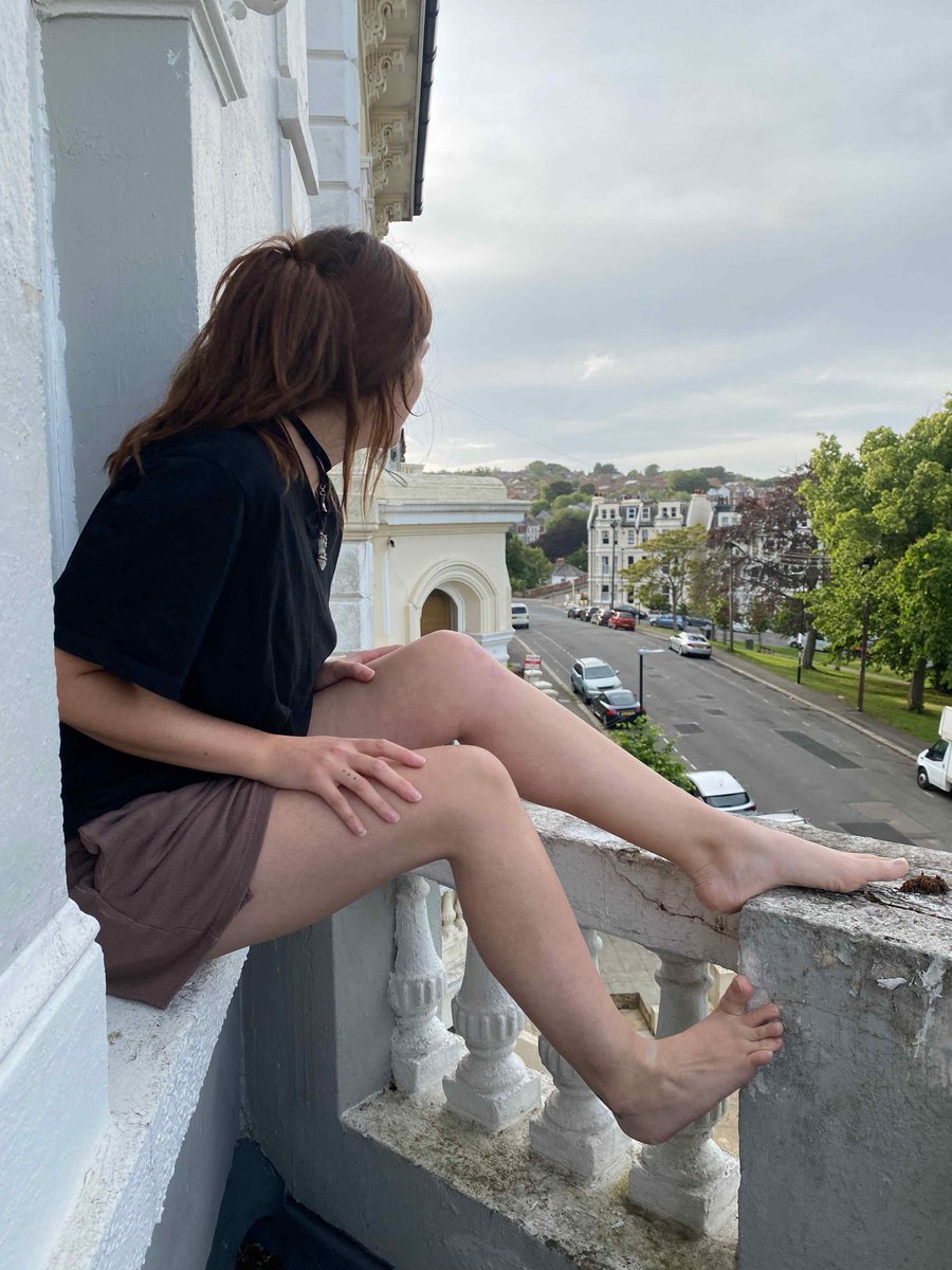 Leafy's Feet tweet media