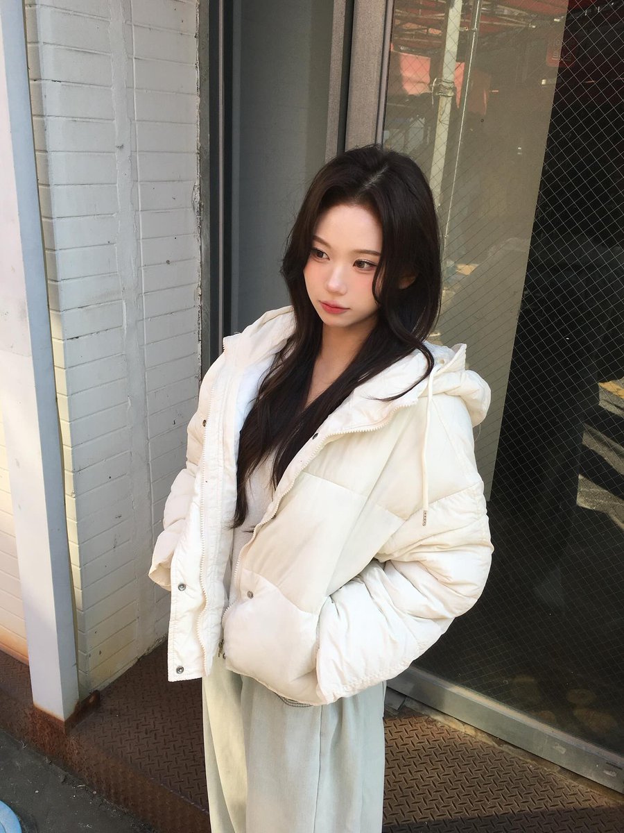 Sirinya singhasiri tweet media