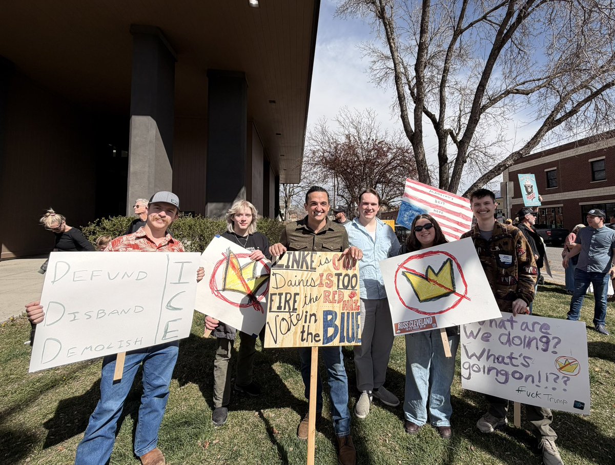 MTCollegeDems's tweet photo. Bozeman showed up yesterday for #nokings and so did we because democracy is worth fighting for.
#mtpol #OurFutureMT https://t.co/SXDDSKi1dR