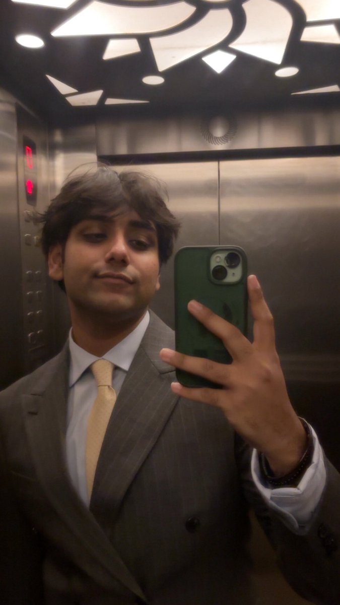 aayan 🫧 tweet media