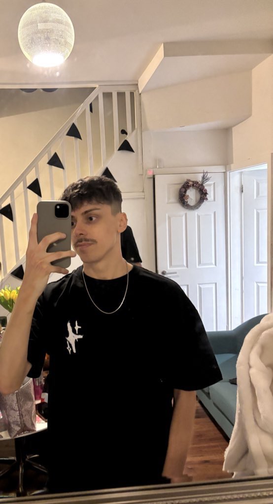 😈 J O S H (8 INCHES) 😈 tweet media