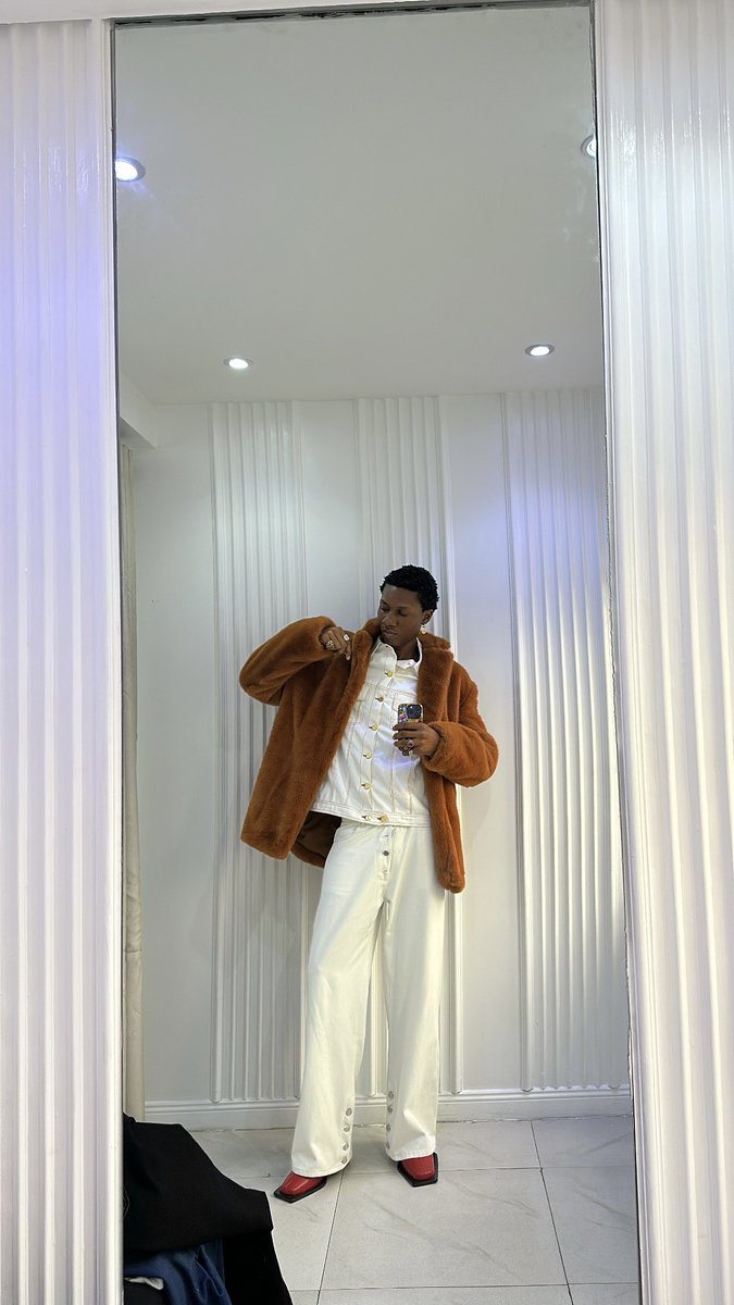 ipreachswag. tweet media