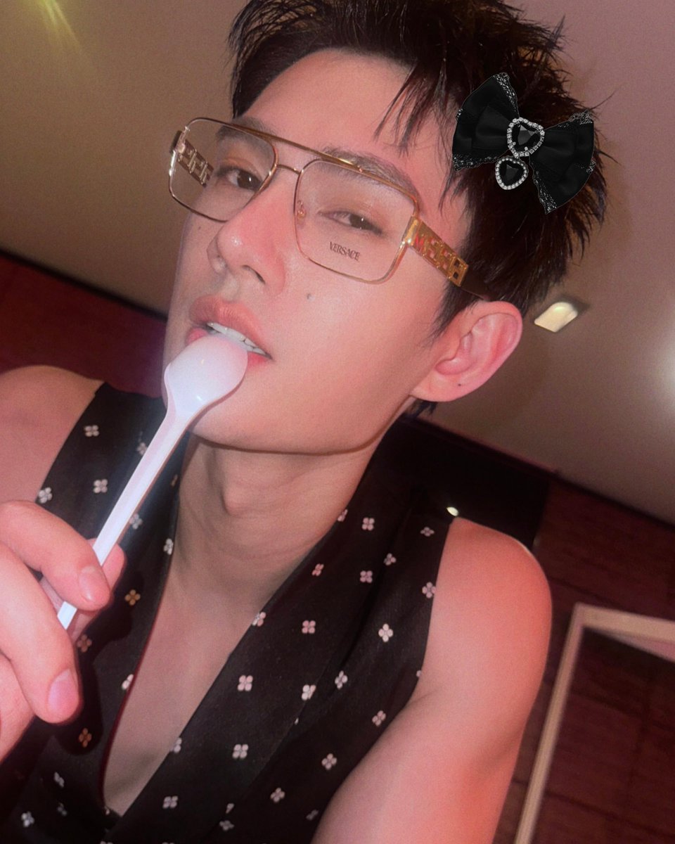 velvel's bf ୨♥︎୧ tweet media