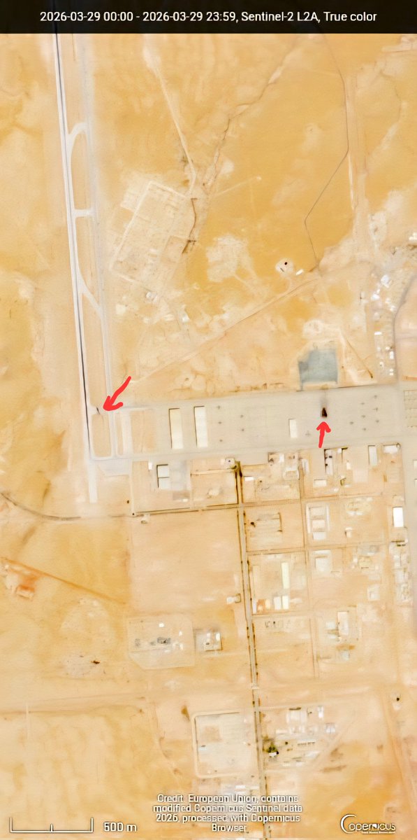 tom_bike's tweet image. US 🇺🇲 E-3G Sentry wreck spotted TODAY at

24.0637, 47.5460

Destroyed by Iran 🇮🇷 on taxyway to the W of apron where tankers and Hercules were hit. Left arrow.

To me looks like a lucky hit. NOT based on any type of Russia or China intel since she was taxiing.