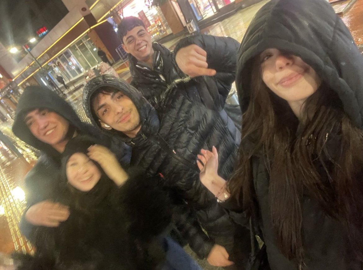 AAAAAAAAAAAAAAAAAAAAAAAAAAAAAAAAAAAAAAAAAAAA tweet media