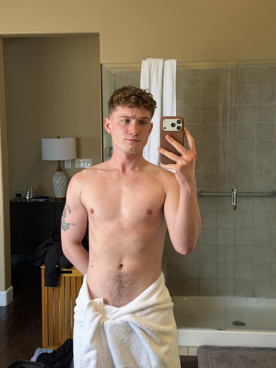 Drew Skylar tweet media