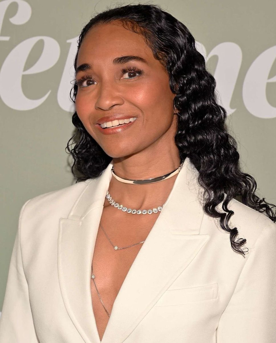 Hoops Crave tweet media