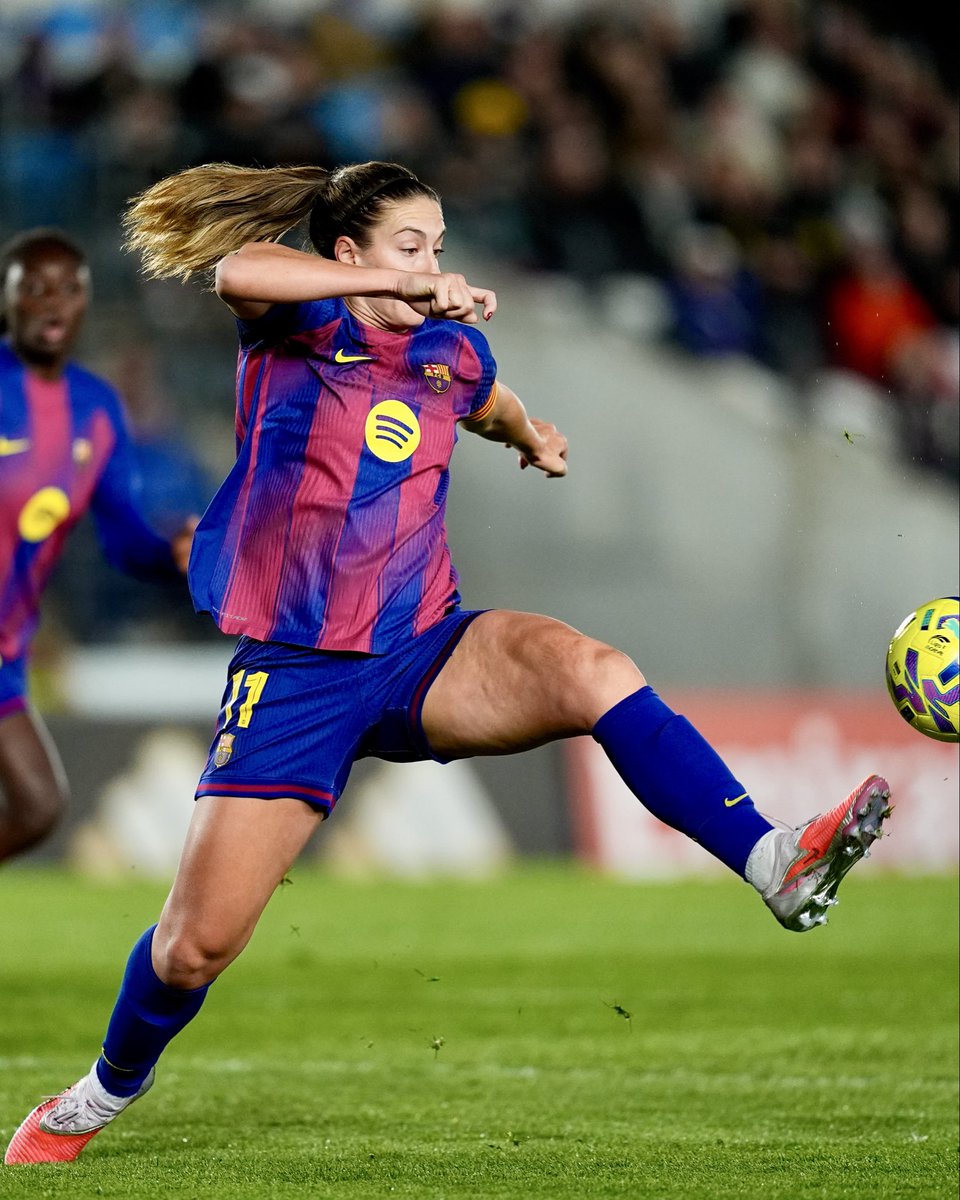 👑 Balón para la reina
⚡️ Balón para Alexia Putellas

#LigaFMoeve | #RealMadridBarça