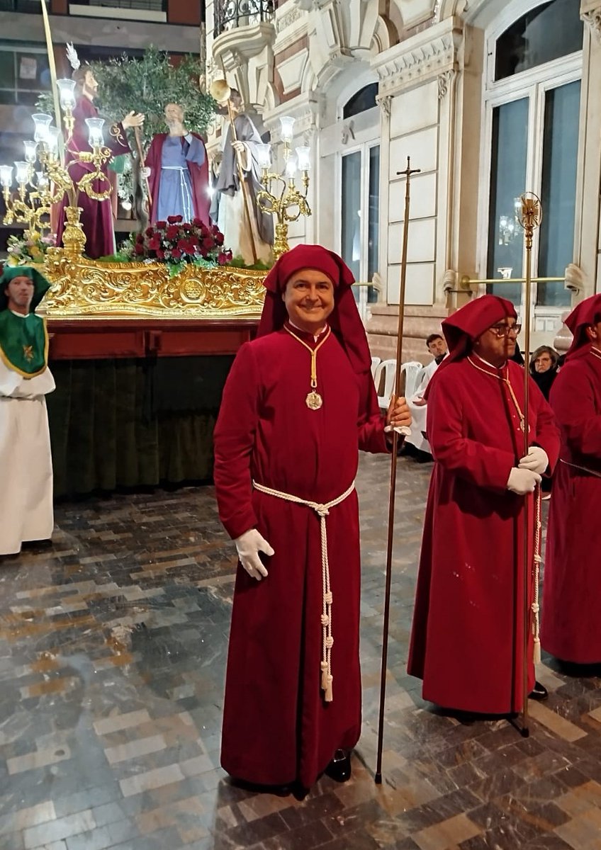 PartidoCantonal's tweet photo. El secretario de organización del PCAN, Antonio Conesa, ha participado en la procesión de la Entrada de Jesús en Jerusalén de @Calis_Oficial delante del trono del tercio infantil de la Agrupación de la Oración en el Huerto. Conesa es también secretario general de esta agrupación. https://t.co/AGH396tz1m