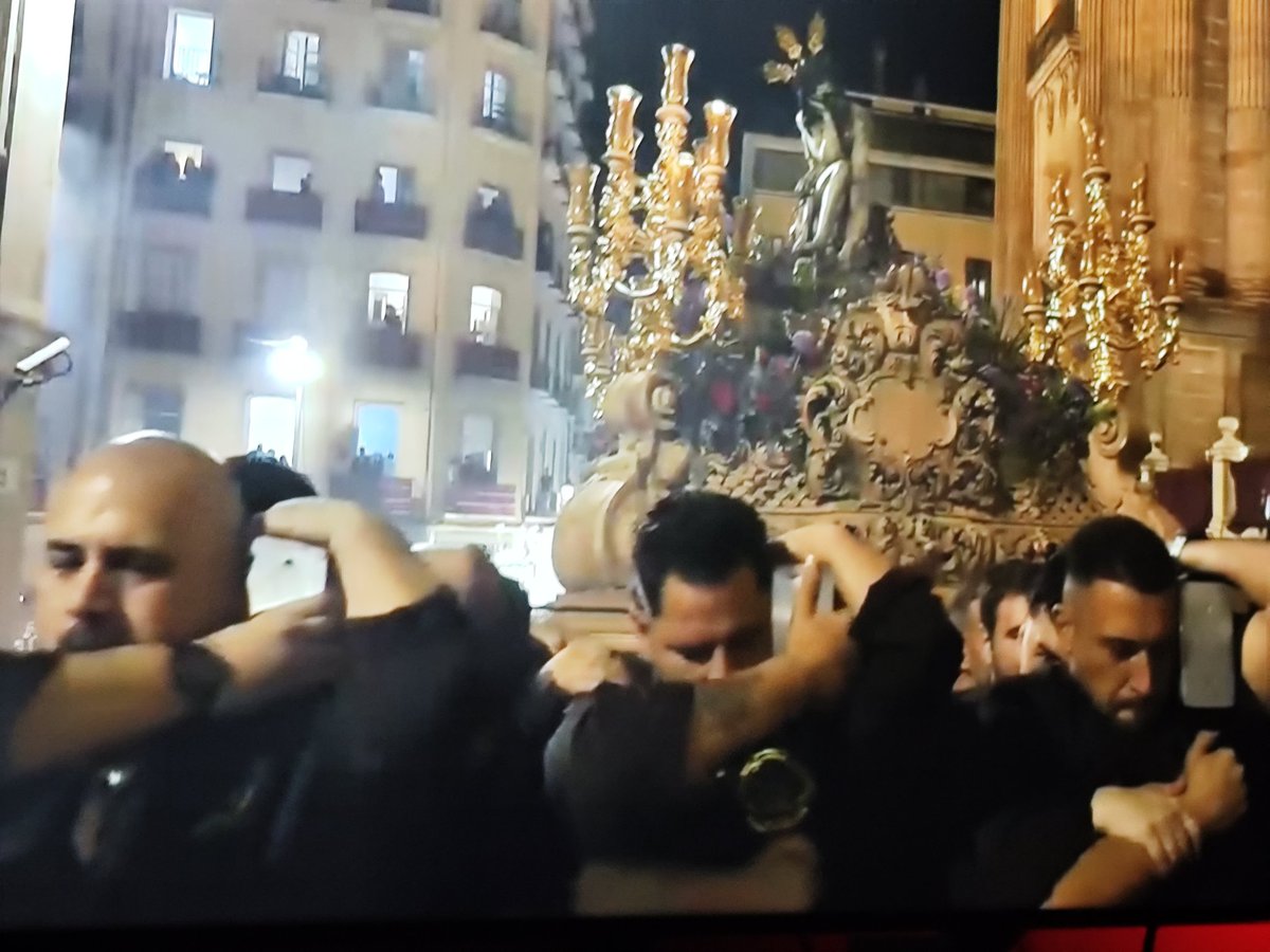 Michael Onio tweet media