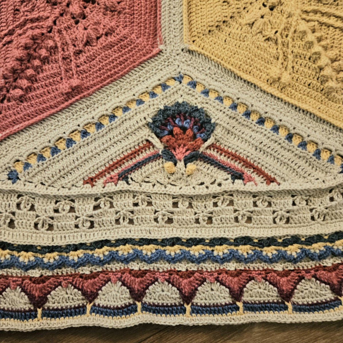 Black Wolf Homestead tweet media