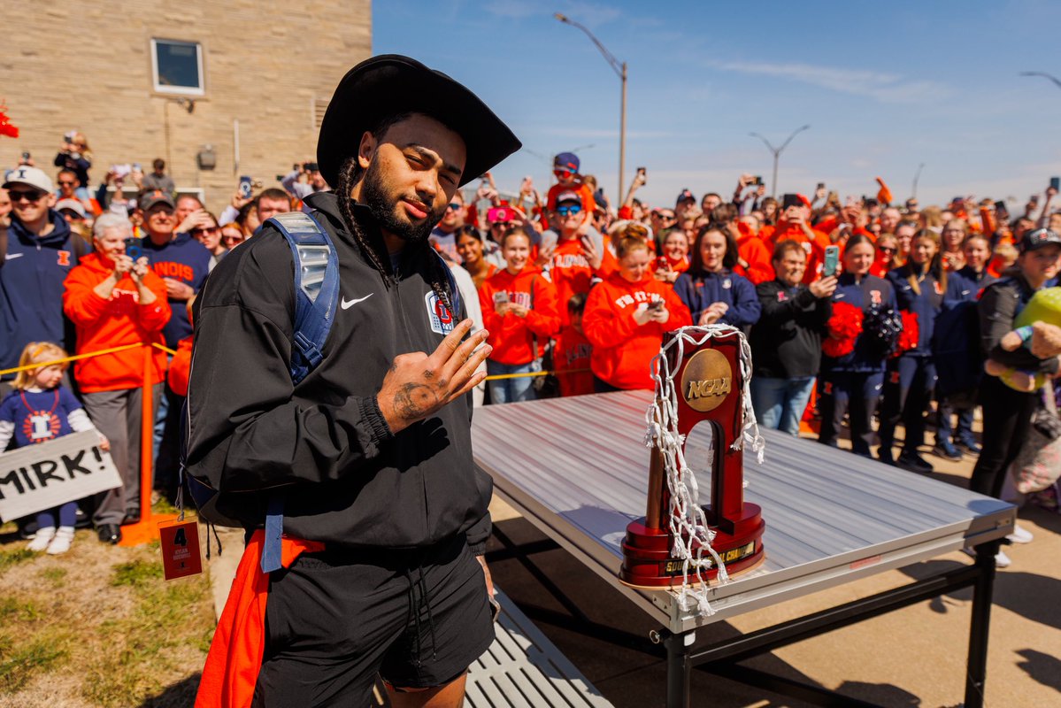 The Champaign Room tweet media