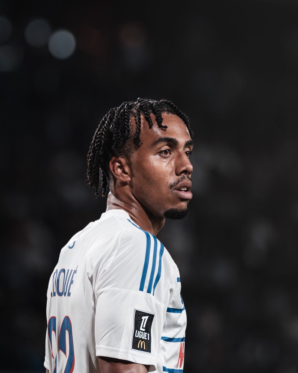 Olise 🕸️ tweet media