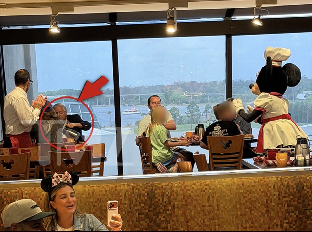 Art Candee 🍿🥤 tweet media