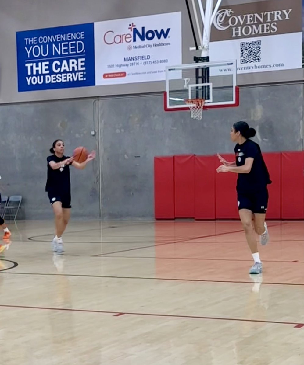 MJ Davis Twins tweet media