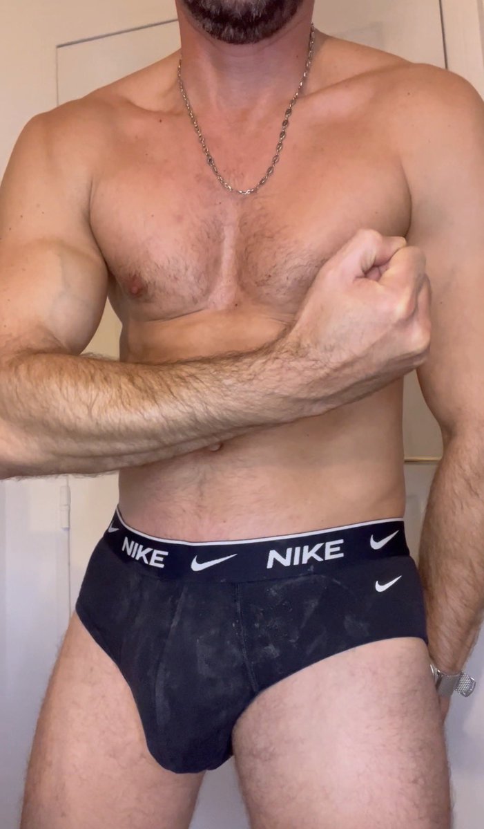 MonPoteEnSlip 🩲 tweet media