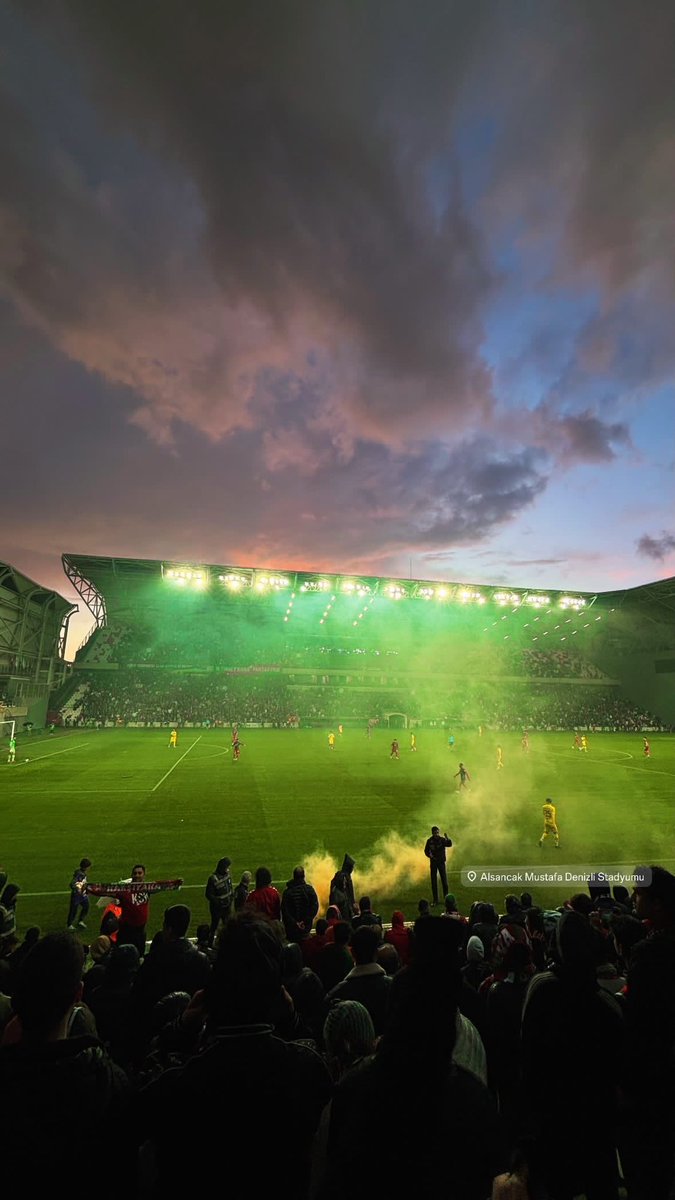 Beyaz Yakalı Semt Çocukları tweet media