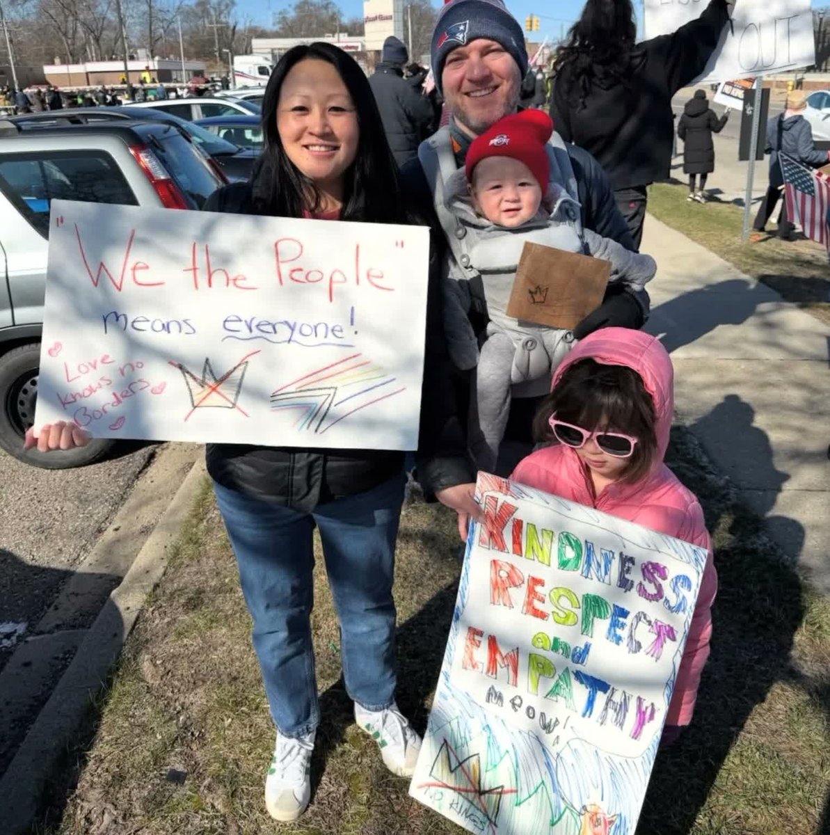 MomsRising tweet media