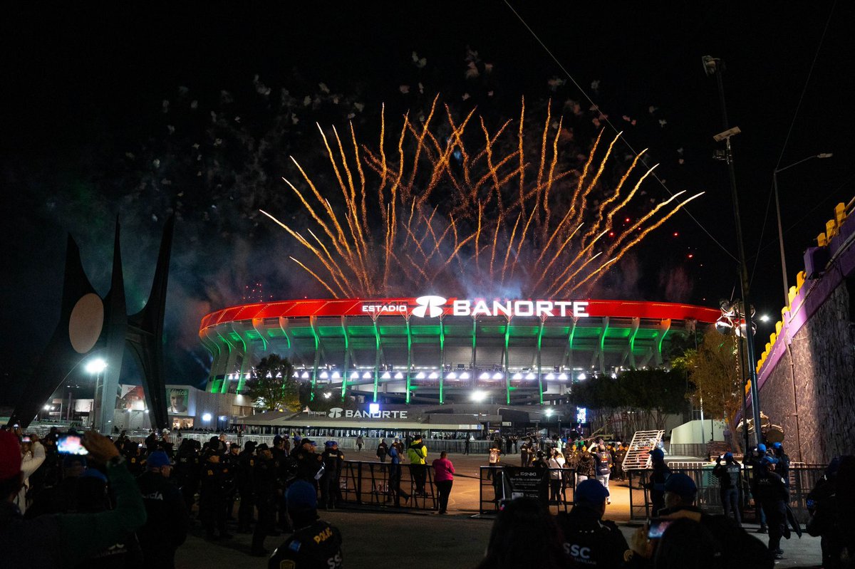 ⚽🇲🇽🇺🇸🇨🇦 Más de la mitad de los habitantes de la CDMX dicen que la capital está lista para recibir al Mundial 2026

👉🏽 goo.su/9Uyattz

En poco más de 2 meses dará inicio la Copa del Mundo <a href="/fifaworldcup_es/">Copa Mundial FIFA 🏆</a> 2026, México, EUA, Canadá, la cual tendrá el partido inaugural por