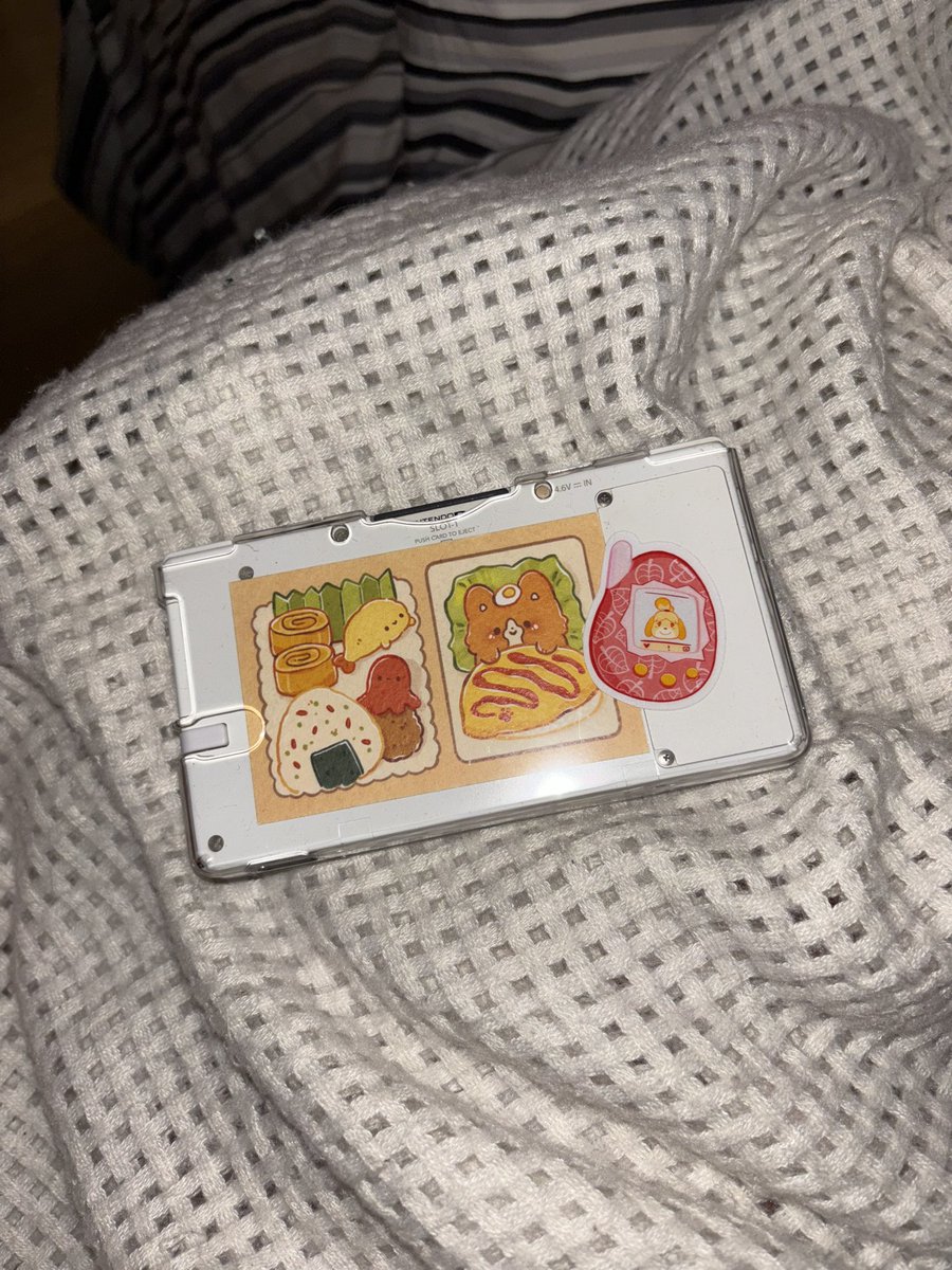 Yumoshan tweet media