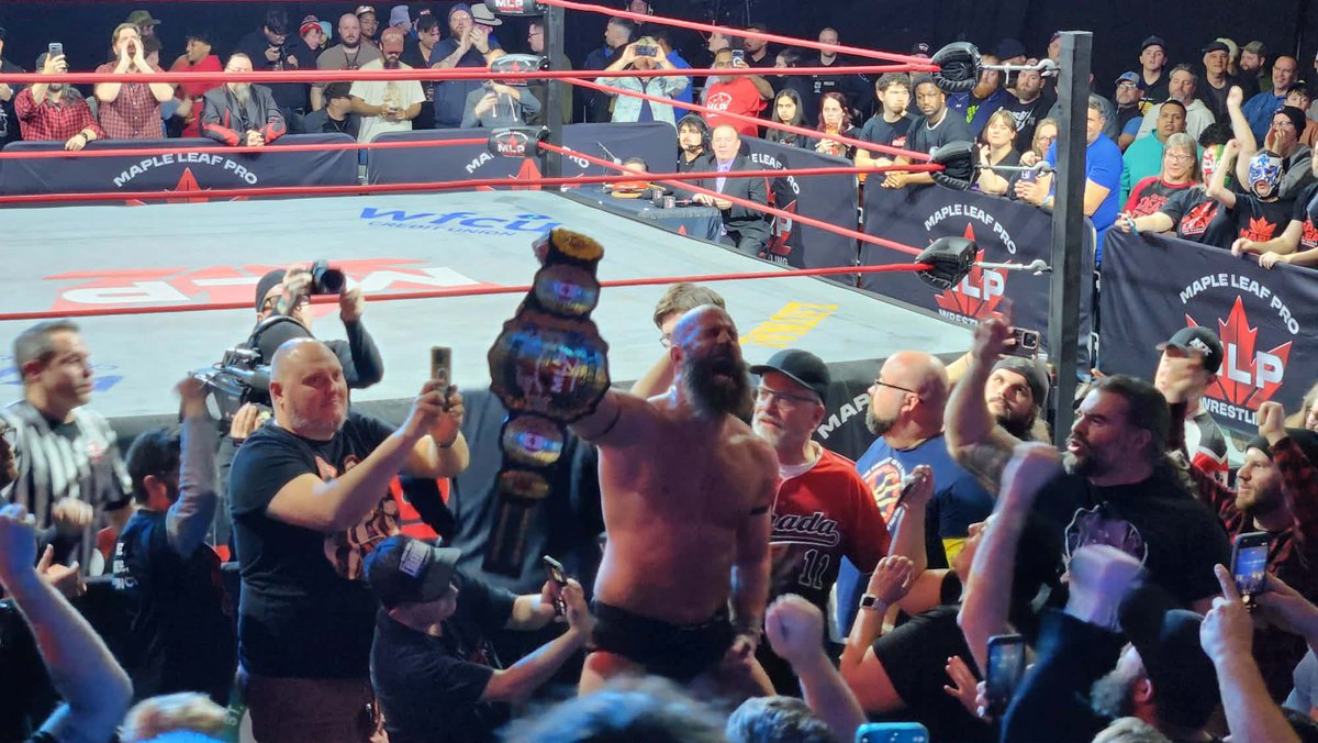UselessPete's tweet photo. What a weekend of pro wrestling!
Thanks to @MapleLeafPW for an amazing event. Can't wait for the next shows in June.
Congratulations to @stu_dos on a 10 star, banger of a win. I hope you enjoy the victory pics I was able to get. You got a new fan in me and I'm sure many more! https://t.co/vYDFKX7SIG