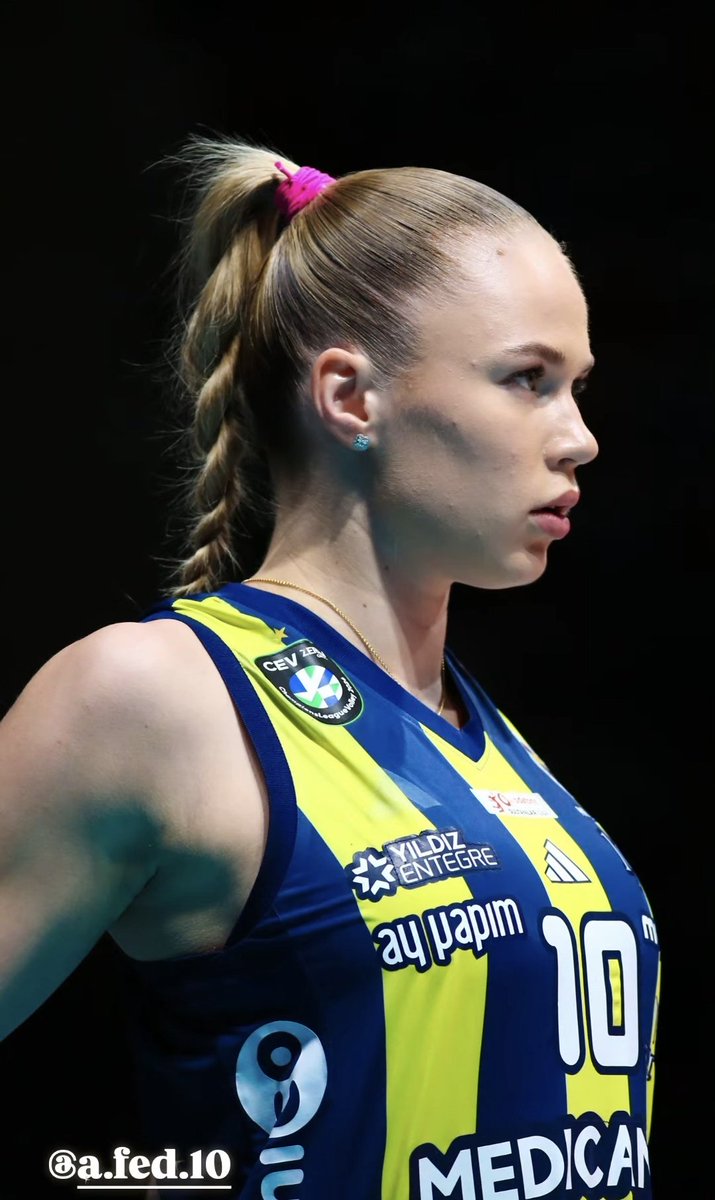 arina fedorovtseva archive tweet media